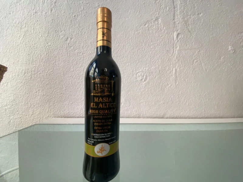 Aceite Masia El Altet dorado